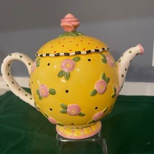 MARY ENGELBREIT yellow tea pot with pink flowers, Michel & Co 1997